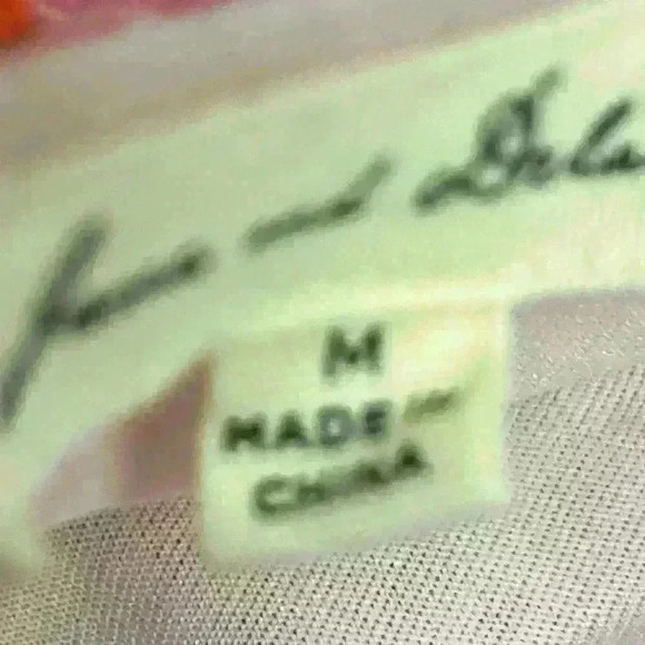 JANE AND DELANCEY Women’s Pink Paisley Maxi
Dress Size Medium - Picture 12 of 14